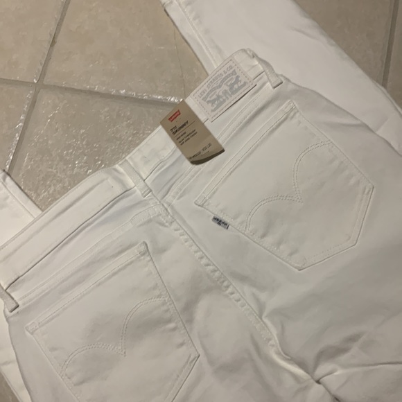 🔴Levi’s🔴 W30L30 711 Skinny mid rise slim through Hip and Thigh - Picture 9 of 17